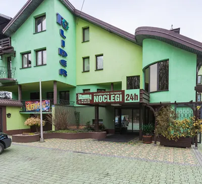Adeo Hostel